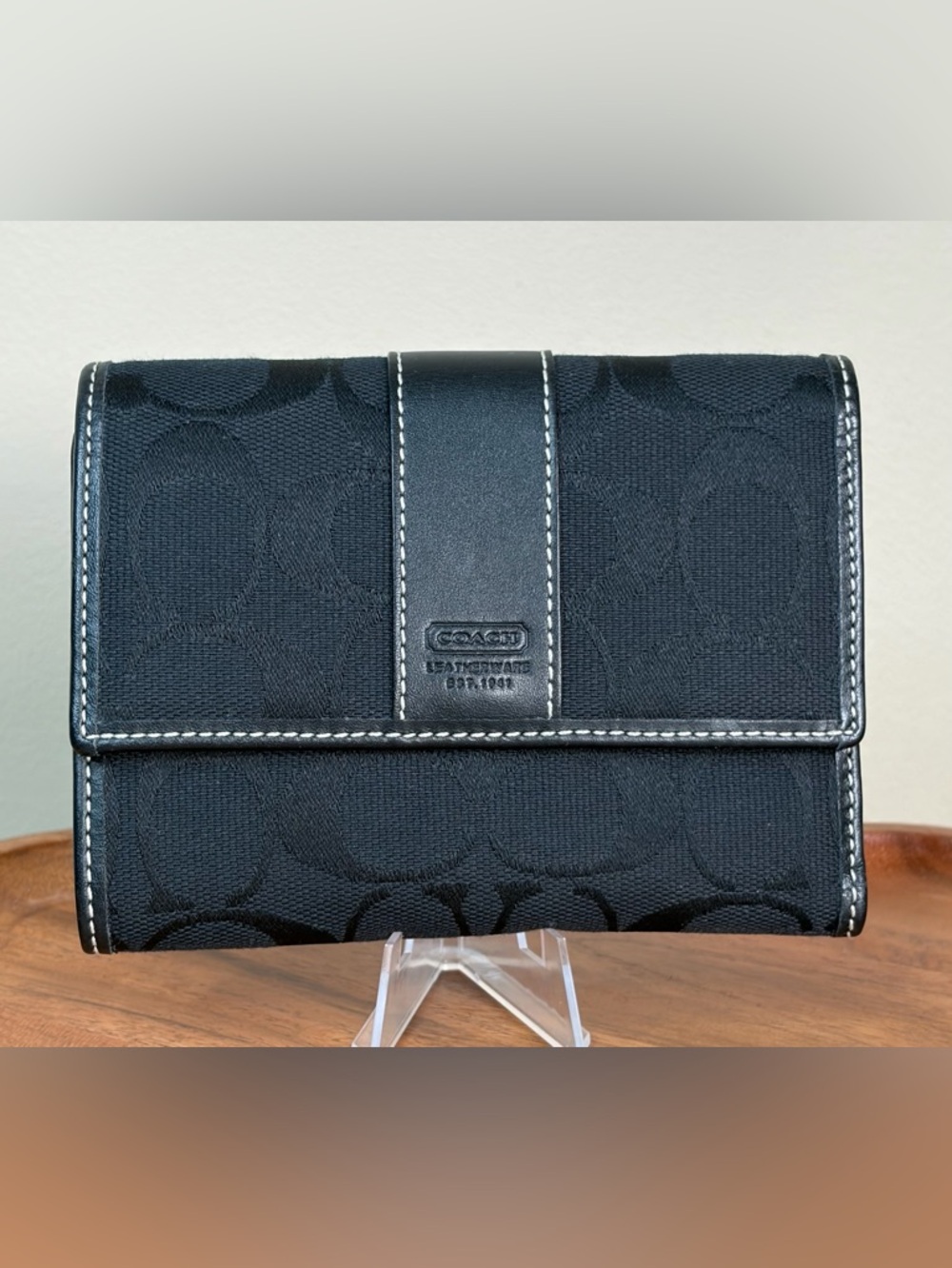 Vintage COACH Signature C Black Jacquard Leather Trifold Wallet Like New - Picture 16 of 16